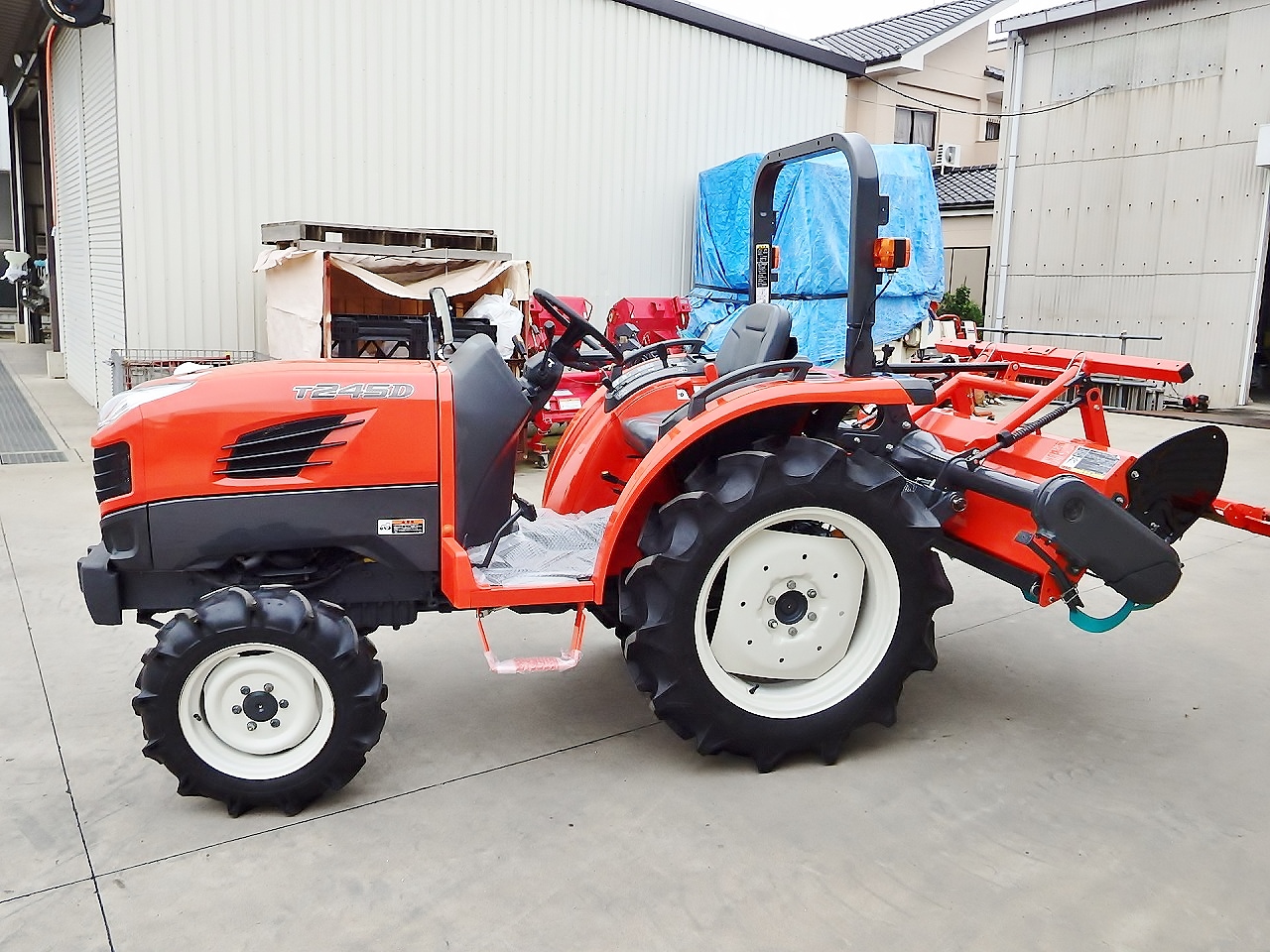 トラクター T245DBMARF5S 整備済　動画有 写真３